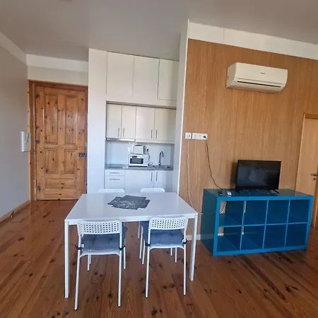 Апартаменты Loule Estudios *