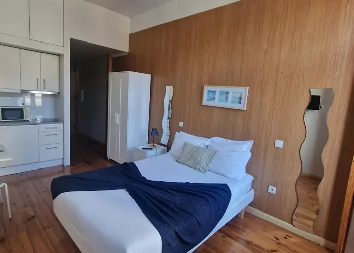 Loule Estudios * Πόρτο